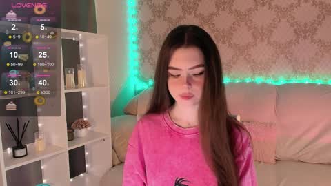 Mia online show from April 12, 3:55 am