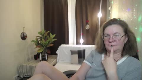 holymilfa online show from January 26, 1:36 pm