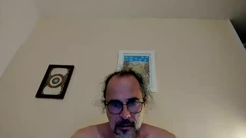 Snapshot of hombresalvatge chatting on February 23, 1:47 am Jaig online show from February 23, 1:47 am