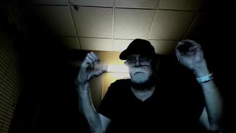 homealone426 online show from February 22, 2:13 am