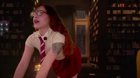 honeeeey_ online show from April 4, 9:23 pm