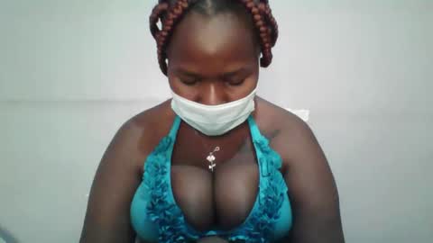 honey_beb online show from September 10, 6:35 am