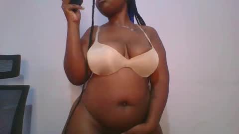 honey_beb online show from November 13, 4:22 am