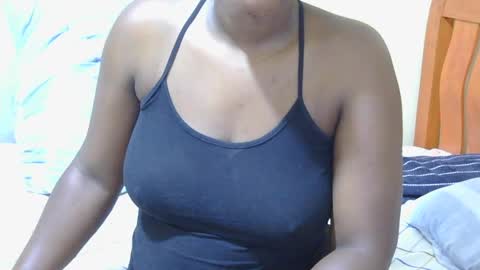Snapshot of honey_caddy chatting on June 20, 4:37 am honey_caddy online show from June 20, 4:37 am