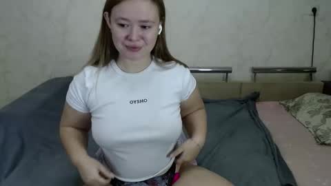honey_caramelle online show from December 15, 1:54 pm