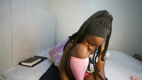 honey drop online show from March 20, 2:05 am