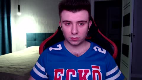 Snapshot of honey_furry chatting on January 24, 5:21 pm Wolfy online show from January 24, 5:21 pm