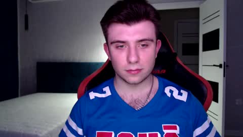 Snapshot of honey_furry chatting on March 11, 11:26 pm Wolfy online show from March 11, 11:26 pm