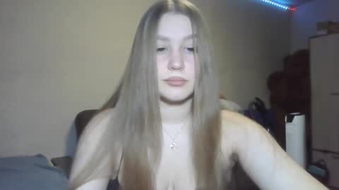 honey_lolaaa online show from October 27, 11:47 am