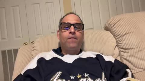 honey_man14 online show from December 2, 11:51 pm