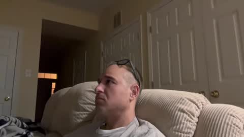 honey_man14 online show from January 6, 1:20 am