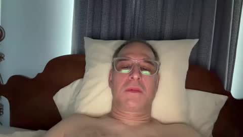 honey_man14 online show from May 31, 6:09 pm