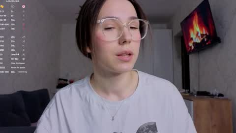 honey_peachy online show from May 11, 12:55 pm