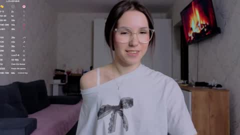 honey_peachy online show from May 11, 4:04 pm
