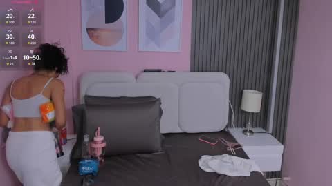 Snapshot of honey_sofii_ chatting on September 29, 12:05 am honey_sofii_ online show from September 29, 12:05 am