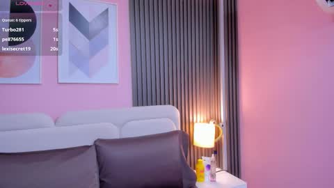 Snapshot of honey_sofii_ chatting on October 22, 11:21 am honey_sofii_ online show from October 22, 11:21 am