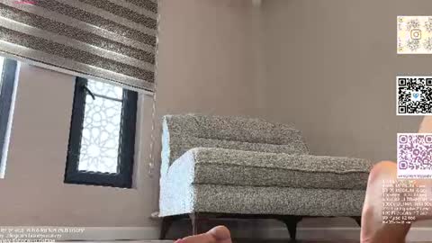 Snapshot of honey_sunshine chatting on June 26, 5:23 am Jenyanew vid how I squirt in forest in bio online show from June 26, 5:23 am