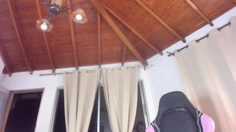 Snapshot of honey_sunshine7 chatting on September 13, 12:43 am Isabella online show from September 13, 12:43 am