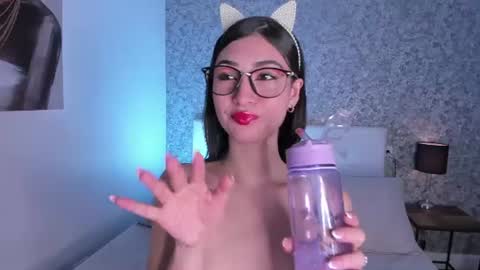 honey_sweet777 online show from June 13, 7:45 pm