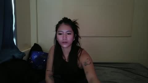 HoneyAfterDark  online show from April 5, 10:40 pm