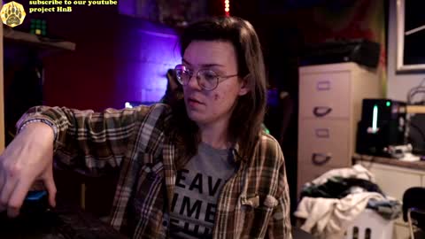 Snapshot of honeyand_thebear chatting on December 4, 3:48 am Honey and Bear online show from December 4, 3:48 am