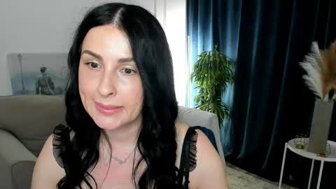 Jacqueline online show from May 9, 8:14 pm