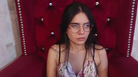 Emily online show from November 28, 1:25 pm