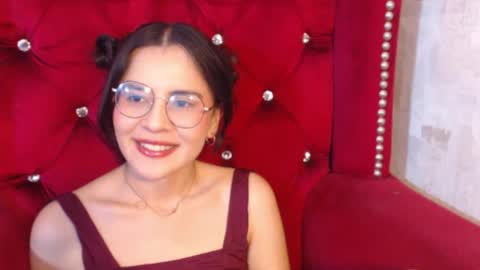 Emily online show from December 19, 3:19 pm