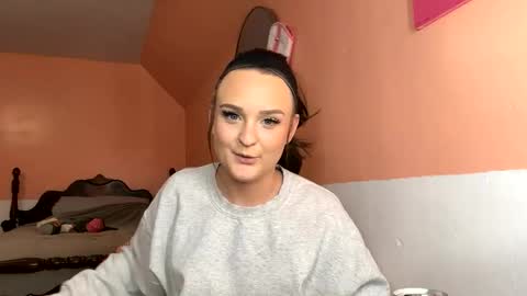 HoneyDrippinBunny online show from February 28, 12:33 am