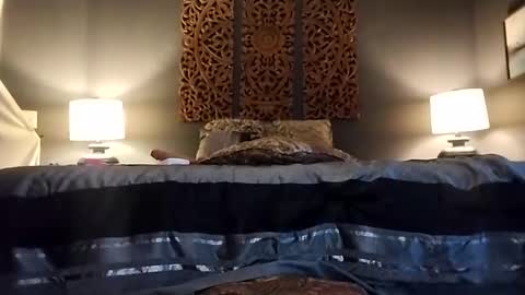 Honey online show from December 5, 3:17 pm