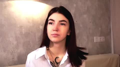 Jane  online show from April 3, 7:06 am