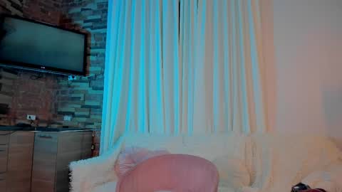 Alexia online show from June 6, 6:51 am