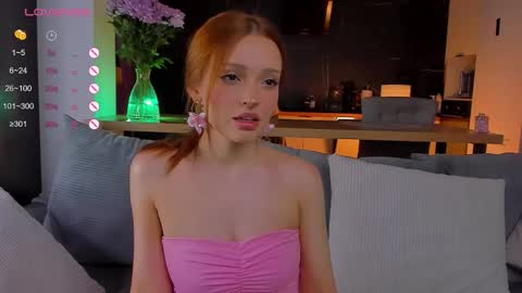 Snapshot of honeymoon1100 chatting on September 10, 3:01 pm Lily and Michael online show from September 10, 3:01 pm