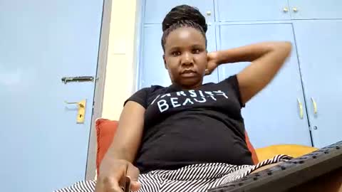 Honeymuny online show from December 2, 6:47 pm