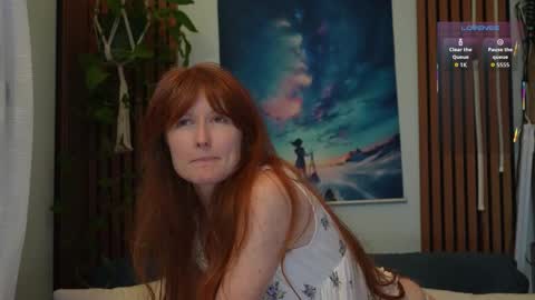 Snapshot of honeyumtoast chatting on November 17, 12:27 am Noelle online show from November 17, 12:27 am