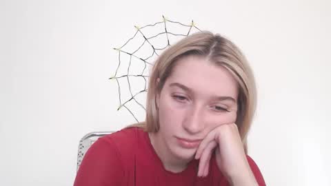 Snapshot of honeyveil chatting on October 25, 11:29 am honeyveil online show from October 25, 11:29 am