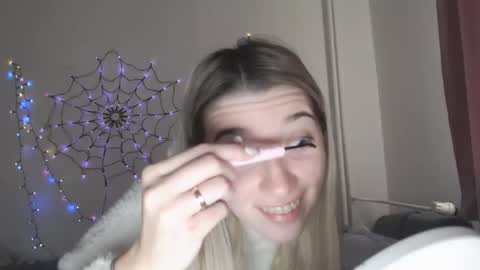 Snapshot of honeyveil chatting on November 26, 10:05 am honeyveil online show from November 26, 10:05 am