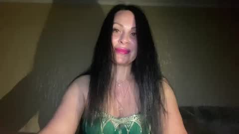 honeyvibe26 online show from June 15, 7:38 pm