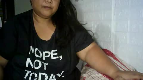 Snapshot of honeyvonz chatting on July 9, 10:47 pm Merry online show from July 9, 10:47 pm