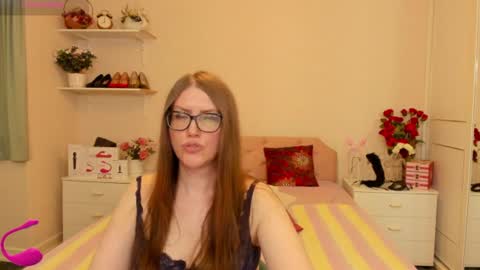 honeywinexs online show from July 3, 1:50 pm