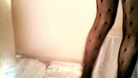 Snapshot of honeyy_bun chatting on April 27, 8:34 am honeyy_bun online show from April 27, 8:34 am