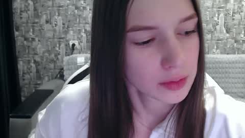 Snapshot of honeyynancyy chatting on February 6, 10:26 am Nancy online show from February 6, 10:26 am