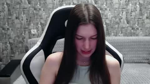 Snapshot of honeyynancyy chatting on March 6, 4:49 pm Nancy online show from March 6, 4:49 pm