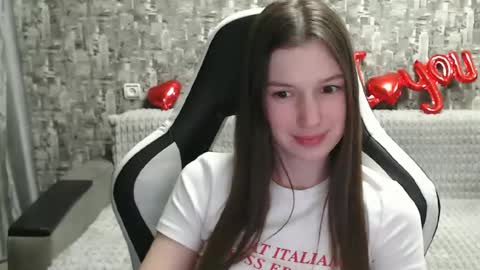 Snapshot of honeyynancyy chatting on March 11, 7:14 pm Nancy online show from March 11, 7:14 pm