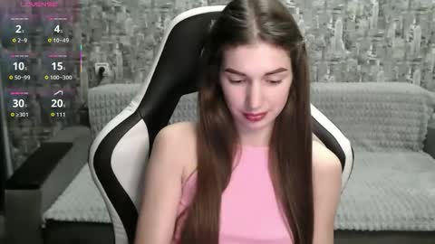 Snapshot of honeyynancyy chatting on October 16, 2:07 pm Nancy online show from October 16, 2:07 pm