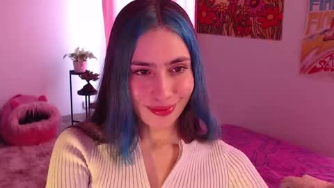    online show from December 18, 8:25 pm