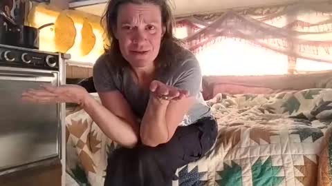 hoodoou online show from January 6, 4:21 pm