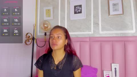 holly online show from February 3, 8:03 pm