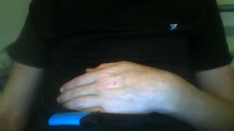 Snapshot of hooper37 chatting on January 4, 12:27 am Hooper39 online show from January 4, 12:27 am