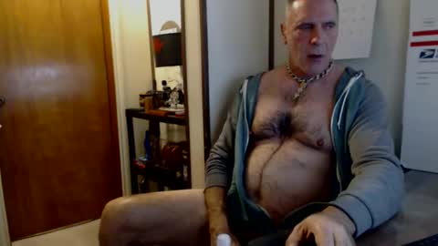 Snapshot of hoosierdadddy4u chatting on November 25, 3:12 pm Jayson online show from November 25, 3:12 pm